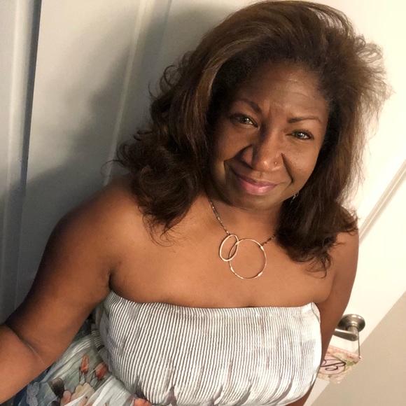 Meet your Posher, Lucy - Picture 1 of 1